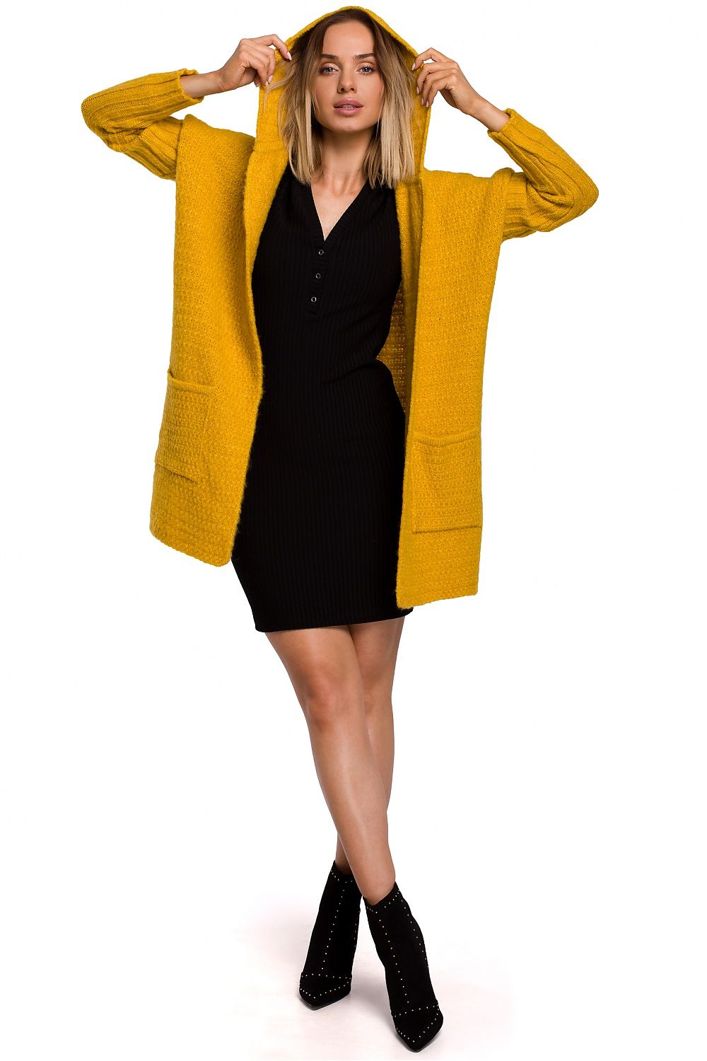  cardigan model 147933 Moe 