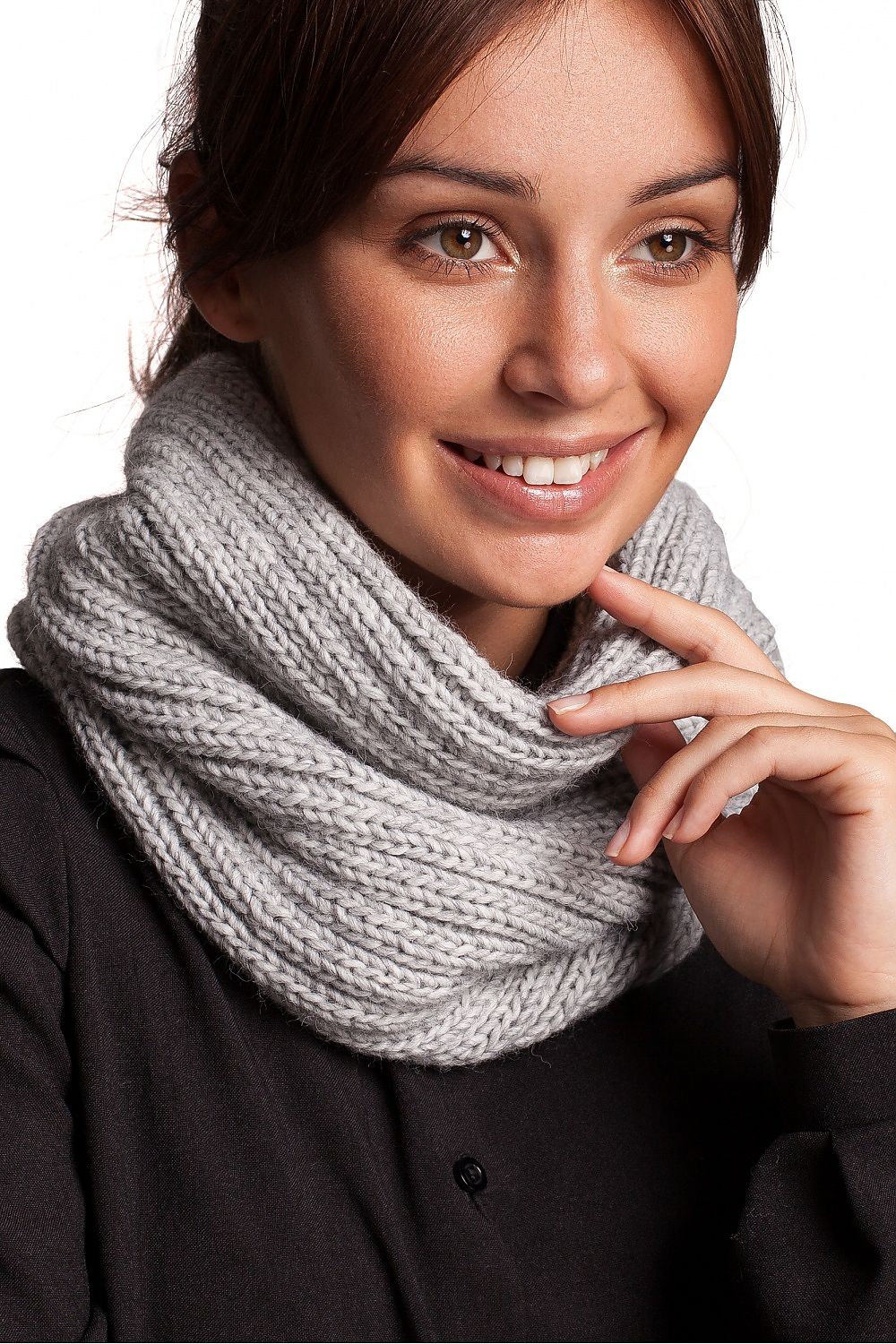 Loop Shawl model 148894 BE Knit 