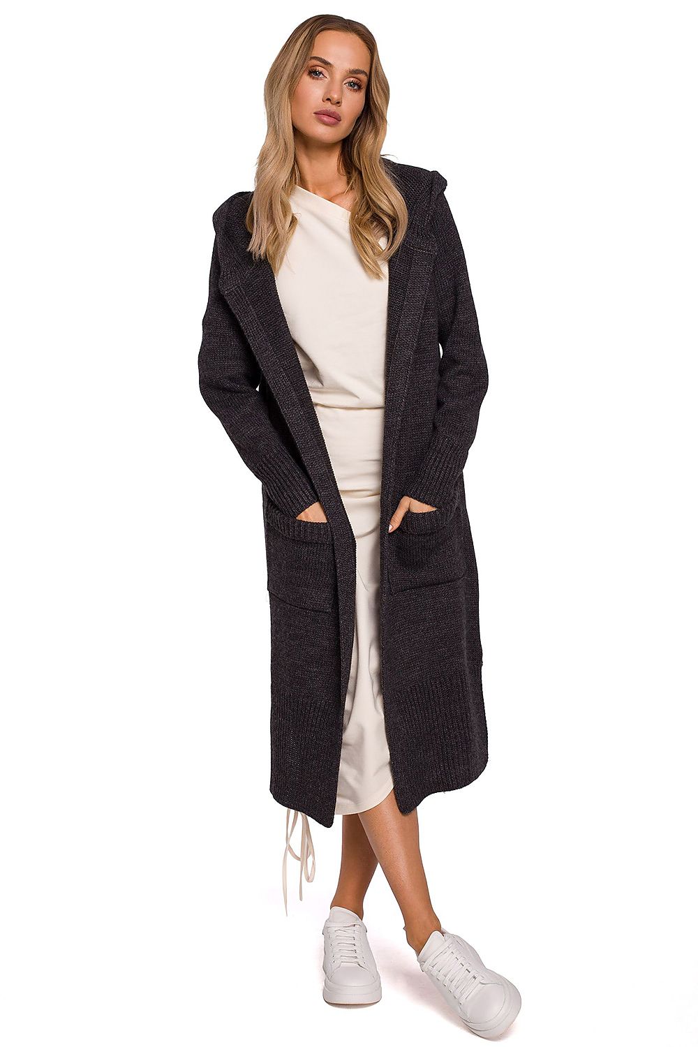  cardigan model 153611 Moe 