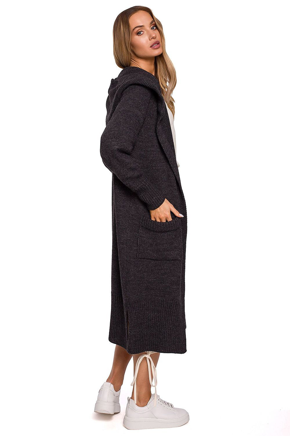  cardigan model 153611 Moe 