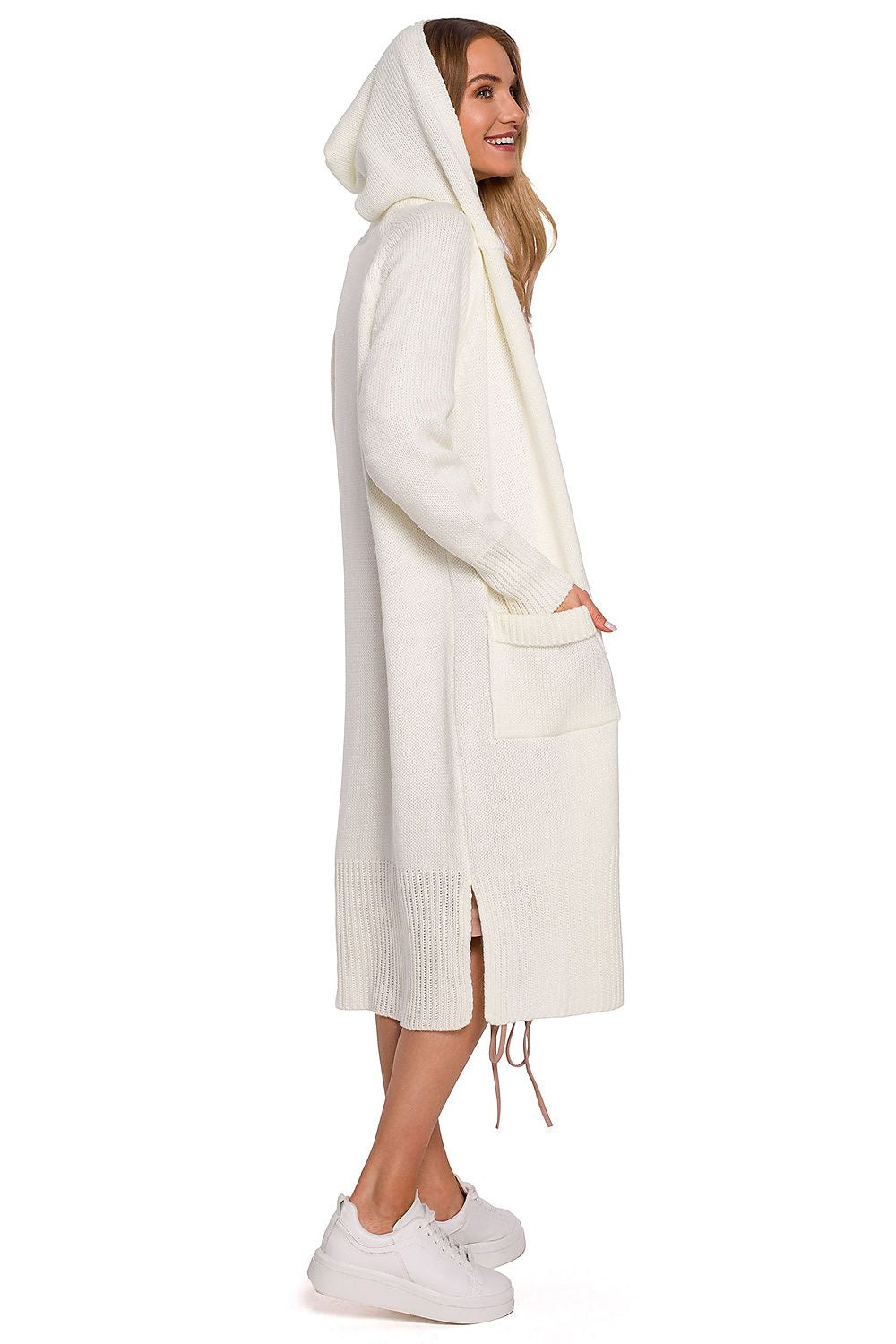  cardigan model 153612 Moe 