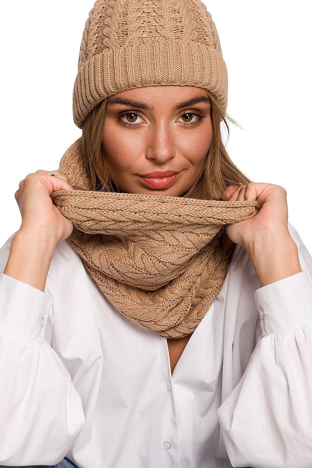  Loop Shawl model 157562 BE Knit 