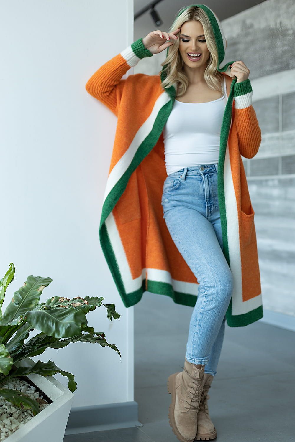  cardigan model 171312 PeeKaBoo 