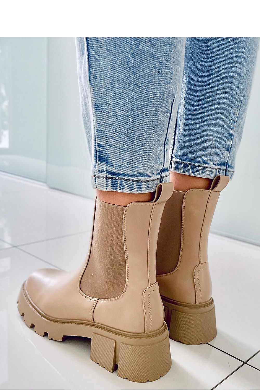  Chelsea boots model 174530 Inello 