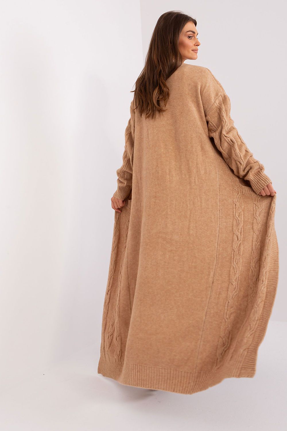  cardigan model 185968 AT 
